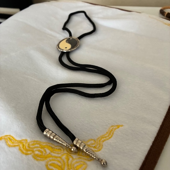 Fabulous lariat - Picture 3 of 4